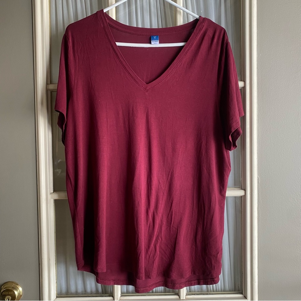Old Navy Burgundy Relaxed V-Neck Tee